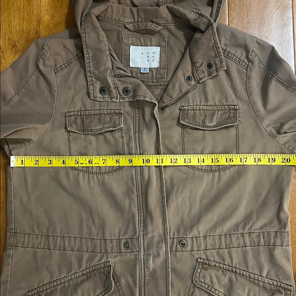 A New Day Tan Hooded Utility Jacket Size M  Military Style Casual Outdoors - Picture 6 of 11
